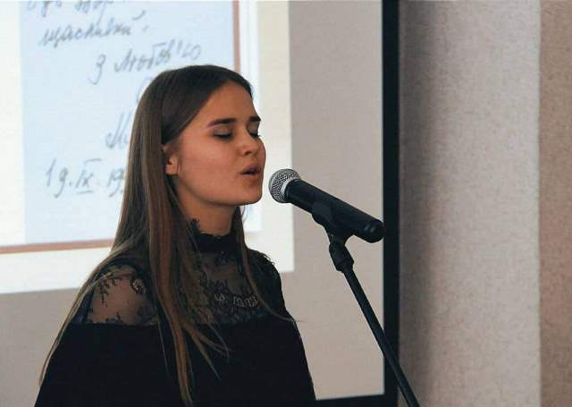 Надзвичайно талановита, харизматична студентка групи УФ-41 Думін Уляна-Марія